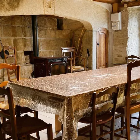 De Charme Portes De L'aubrac *