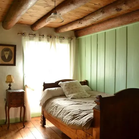 De Charme Portes De L'aubrac